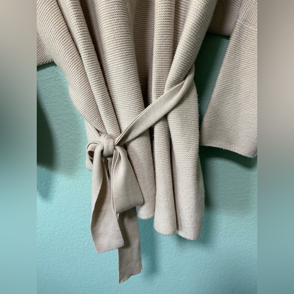 MM Lafleur Women's Cardigan in Cream - Picture 5 of 12
